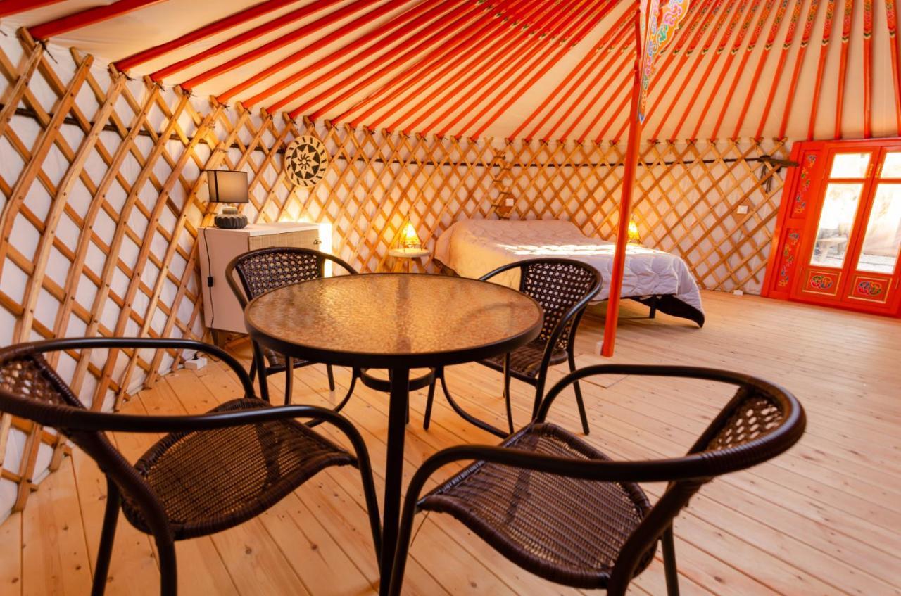Camping El Roble Valderrobres Exteriör bild